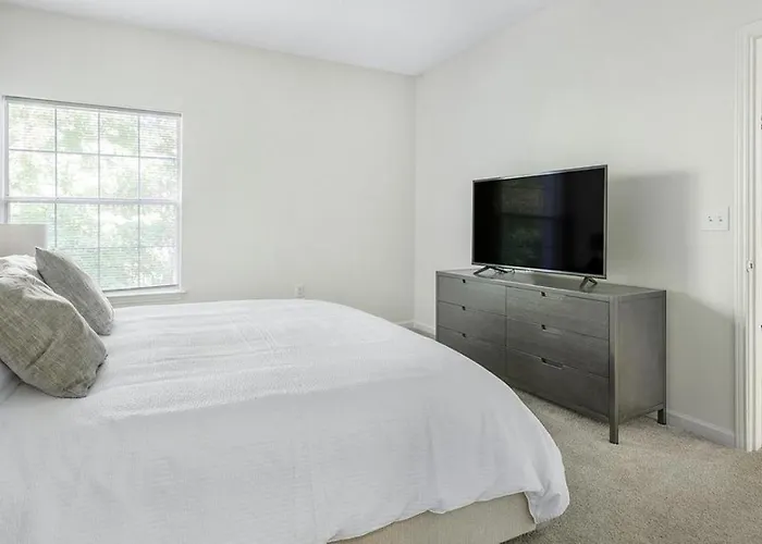 Landing Modern With Amazing Amenities Winston-Salem